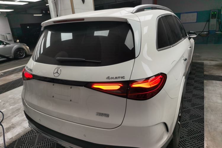 Used Mercedes-Benz GLC 2023 GLC 260 L 4MATIC Luxury Model 5 Seats