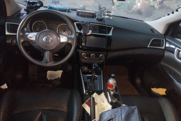 Used Nissan Sylphy 2016 1.6XV CVT Smart Enjoyment Version Center Console