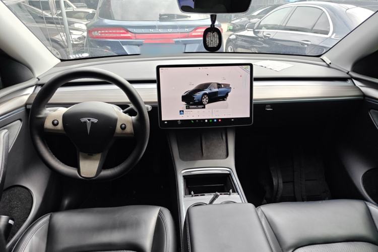 Used Tesla Model Y 2022 Rear-Wheel-Drive Version