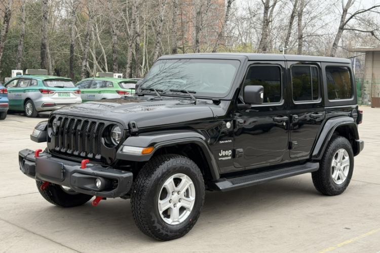 Used Jeep Wrangler 2019 2.0T Sahara Four-Door Version China VI Emission Standard