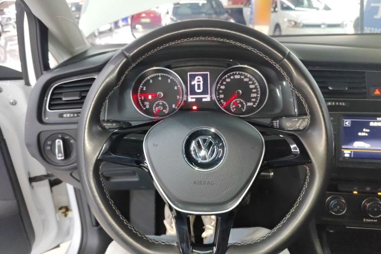 Used Volkswagen Golf 2017 230TSI Manual Comfort Edition – Celebrating Milestone of One Million Units
