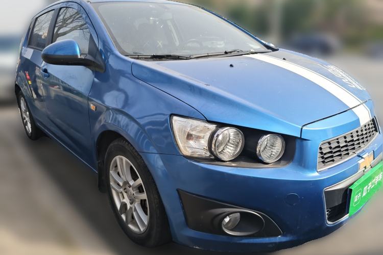 Used Chevrolet Aveo Sonic 2011 Hatchback 1.6L MT SX
