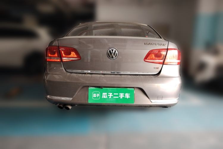 Used Volkswagen Magotan 2012 Revised Version 1.8TSI Leading Edition Rear