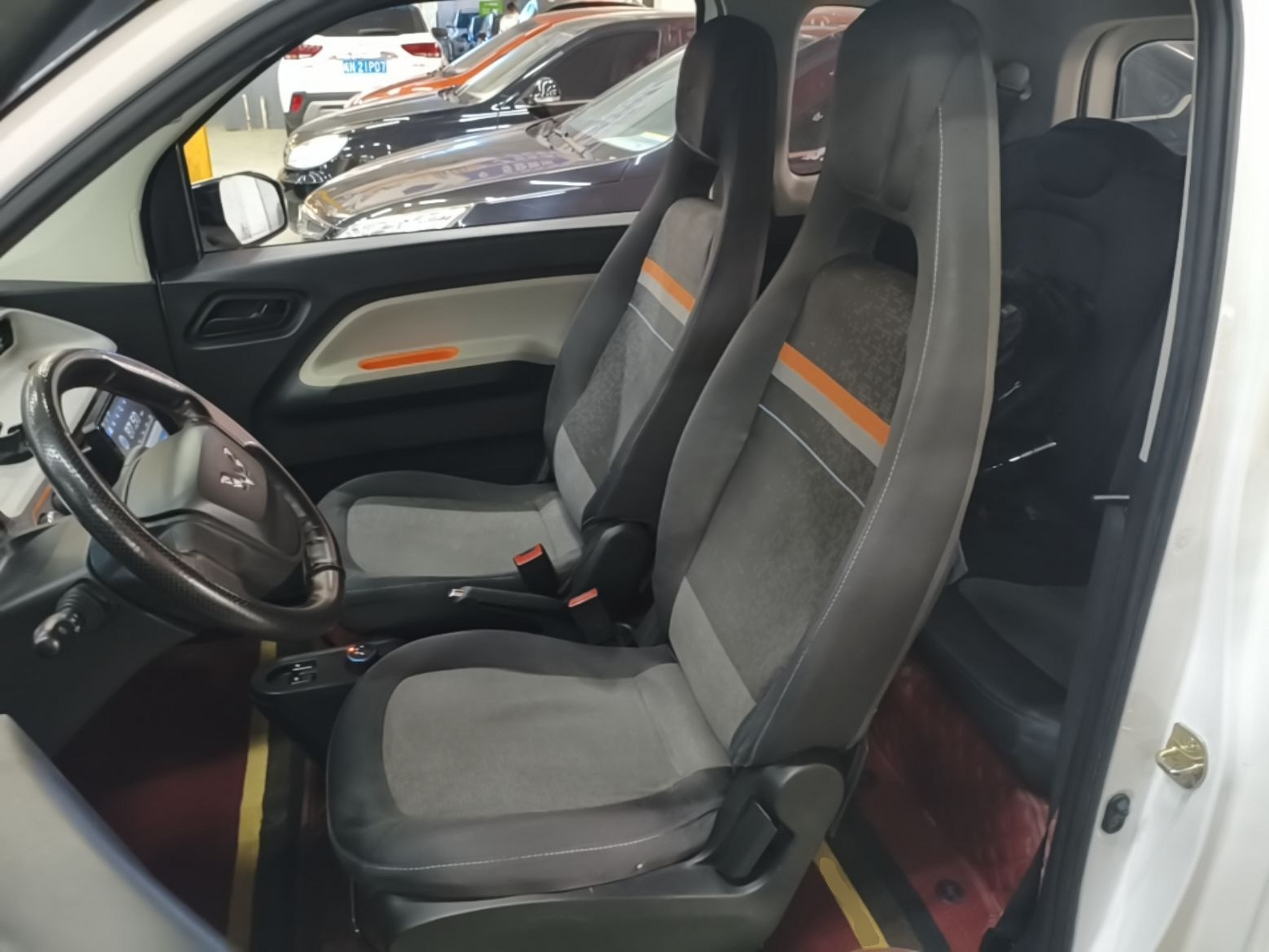Interior delantero