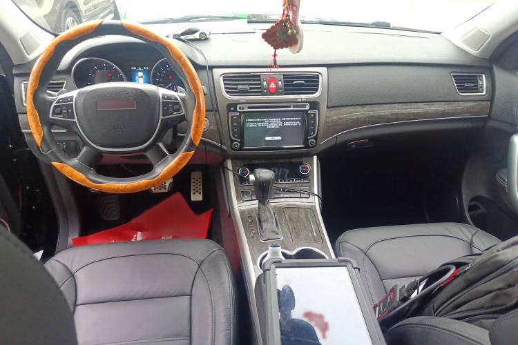 Used Haval H8 2015 2.0T Two-Wheel-Drive Standard Version
