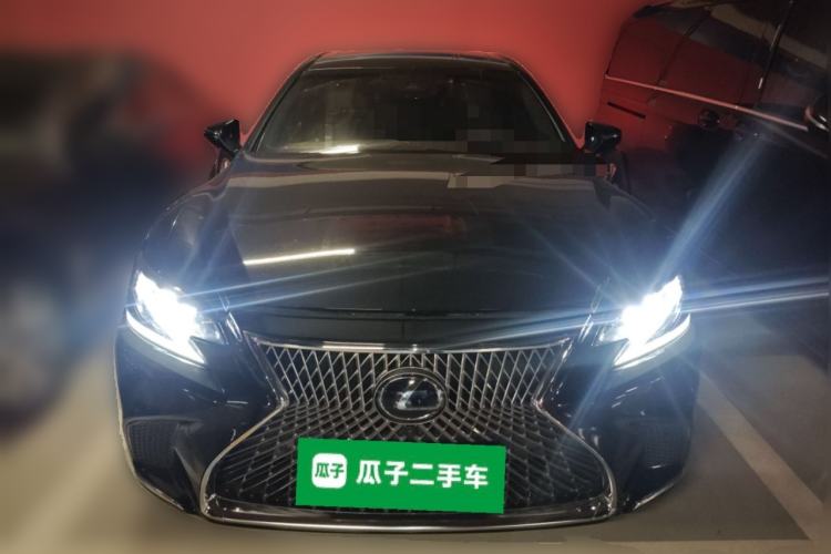 Used Lexus LS 2018 500h Executive Edition China VI Front