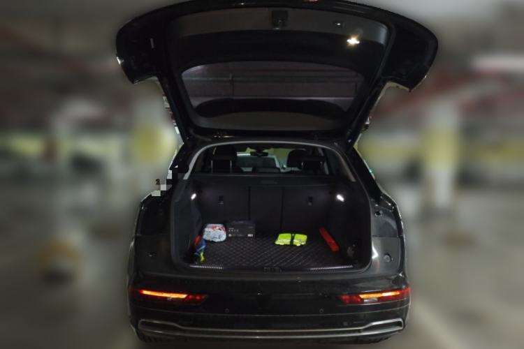 Used Audi Q5L 2018 40 TFSI Prestige Fashion Edition China VI Trunk