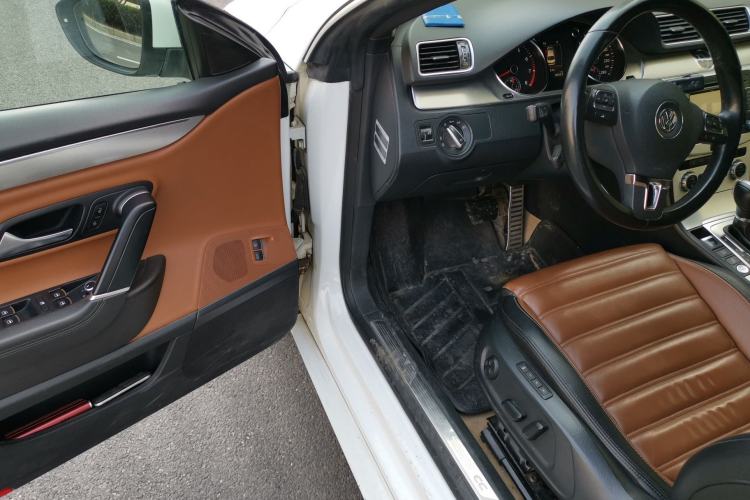 Used Volkswagen FAW-Volkswagen CC 2015 2.0 TSI Luxury Model Driver Seat