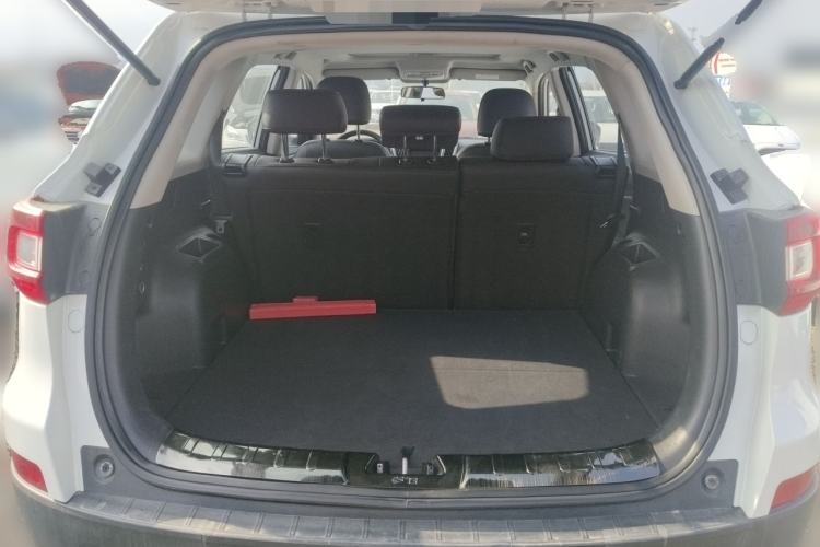 Used CHANGAN CS75 2014 1.8T Automatic Elite Model China IV Standard Trunk