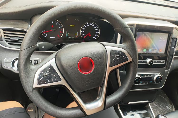 Used BYD Song MAX 2017 1.5T Manual Smart Connect Luxury 7-Seater
