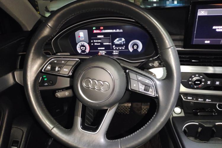 Used Audi A4L 2020 40 TFSI Fashion Dynamic Model Steering Wheel