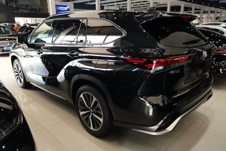 Used Toyota Crown Kluger 2026 Model 2.5L HEV All-Wheel-Drive Prestige Edition Rear Left 45 Deg