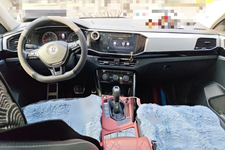 Used Volkswagen Tayron 2019 Teramont Edition 280TSI Two-Wheel Drive Luxury Model China VI Standard Center Console