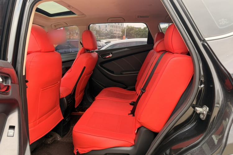 Used Dongfeng Fengon 580 2017 1.5T CVT Comfort Model Interior 7