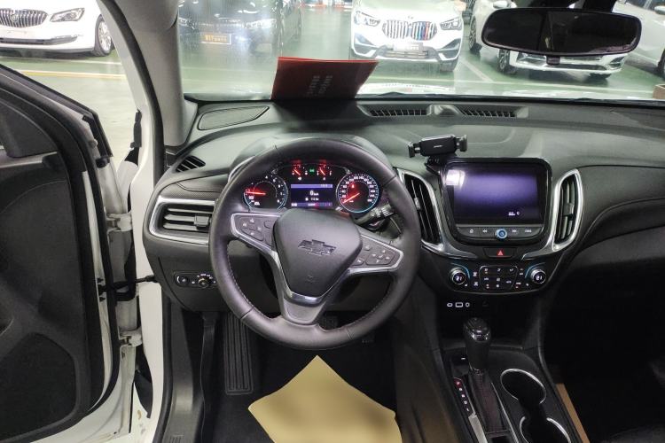 Used Chevrolet Equinox 2019 Redline 550T Automatic All-Wheel-Drive RS Model China VI Standard Steering Wheel