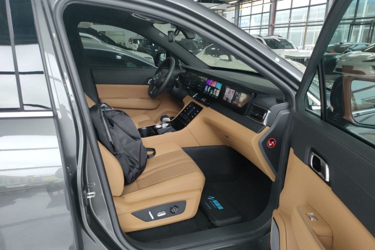 Used Li Auto ONE 2020 Extended-Range 6-Seater Version Right Front Seat