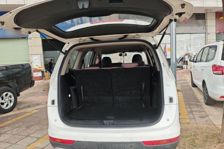 Used Baojun 730 2019 1.5T CVT Fashion Model 7 Seats China VI Emission Standard
