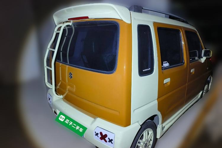 Used Suzuki Wagon R 2015 1.0L Manual Comfort Model
