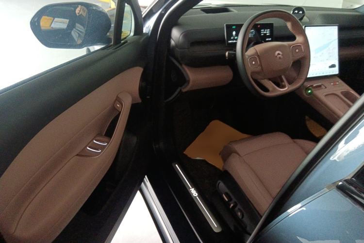 Used Nio ES6 2024 75 kWh Driver Seat