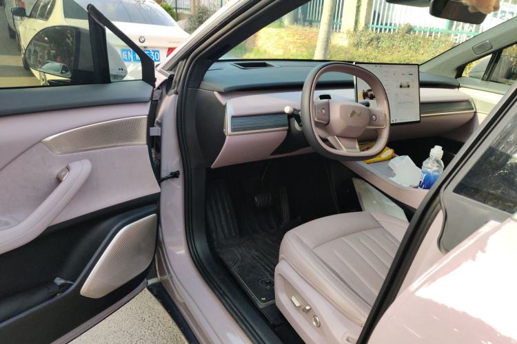 Used ONVO L60 2024 60 kWh Rear-Drive Version