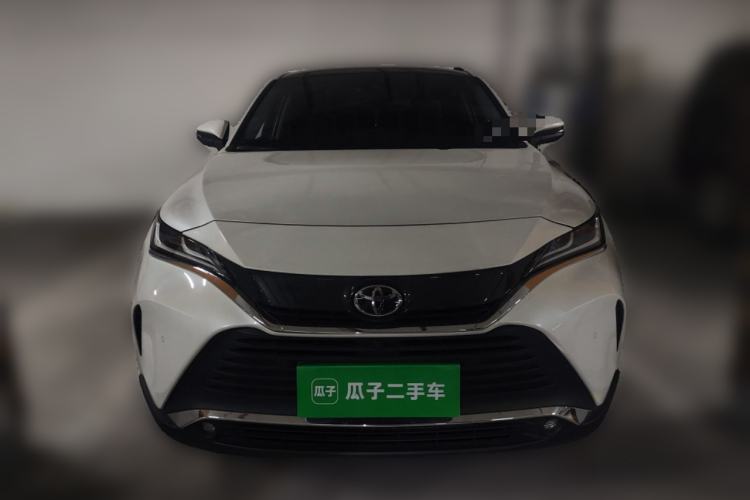 Used Toyota Harrier 2022 2.0L CVT Two-Wheel Drive Deluxe Edition
