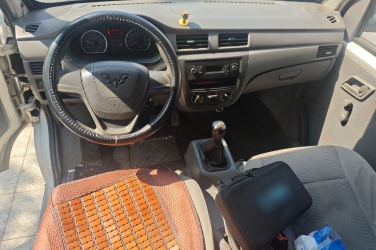 Used Wuling Zhiguang 2015 1.2L S Practical Model LSI