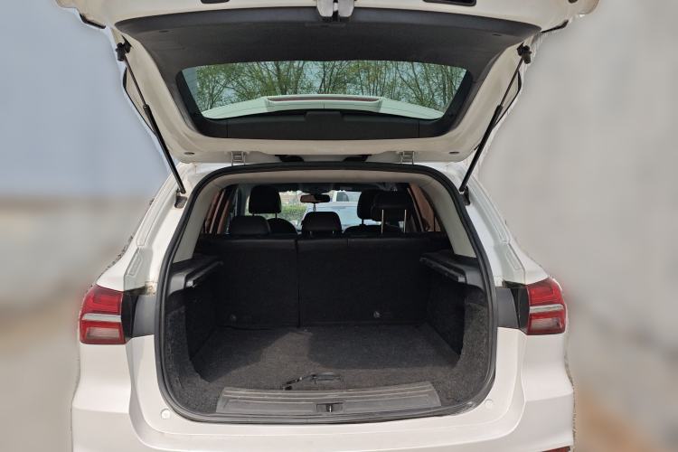 Used Roewe RX5 New Energy 2017 eRX5 50T Hybrid Connected Prestige Flagship Edition Trunk