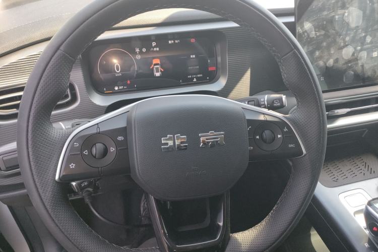 Used BAIC Off-Road BJ30 2024 1.5T Light Wilderness Pro Edition Steering Wheel