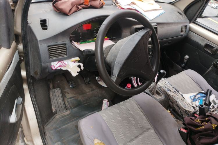 Used Wuling Rongguang 2011 1.2L Base Version Center Console