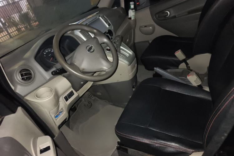 Used Nissan NV200 2014 1.6L CVT Zunya Model China IV Standard