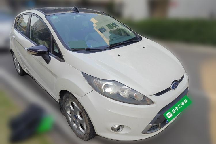 Used Ford Fiesta 2011 Hatchback 1.5L Automatic Sport Model Front Right 45 Deg