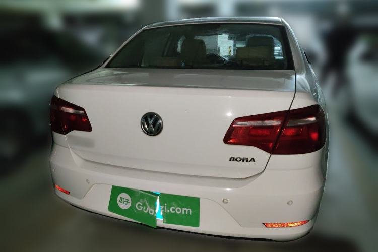 Used Volkswagen Bora 2014 1.6L Manual Fashion Edition
