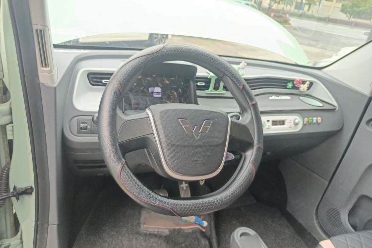 Used Wuling Hongguang MINIEV 2022 Macaron Colorful Edition Lithium-Ion Battery Steering Wheel