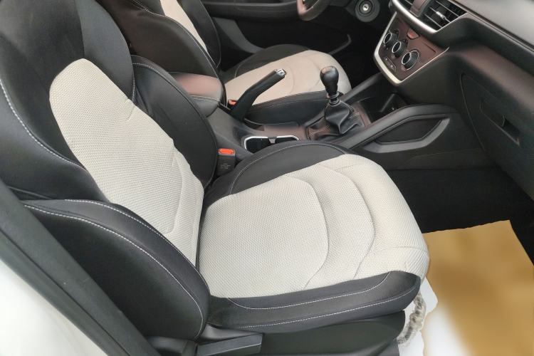 Used Wuling Hongguang S3 2019 1.5L Manual Standard Version China VI Standard
