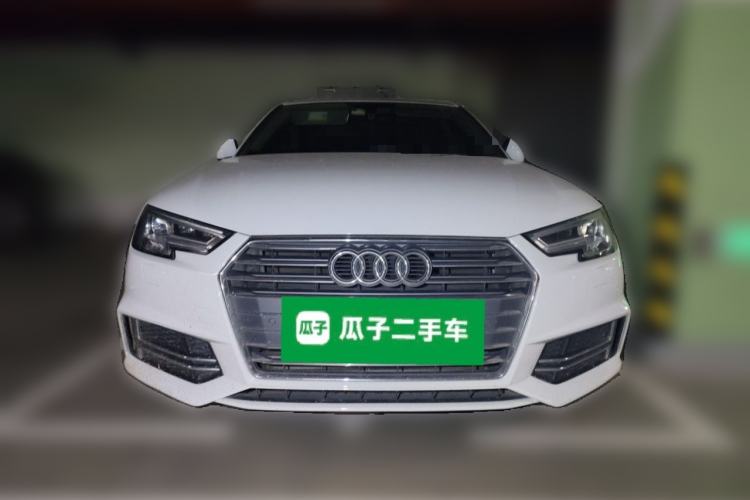 Used Audi A4L 2018 30th Anniversary Edition 40 TFSI Fashion Model
