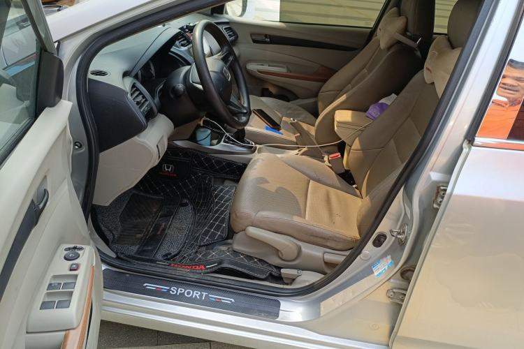 Used Honda City Classic 2012 1.5L manual Comfort version