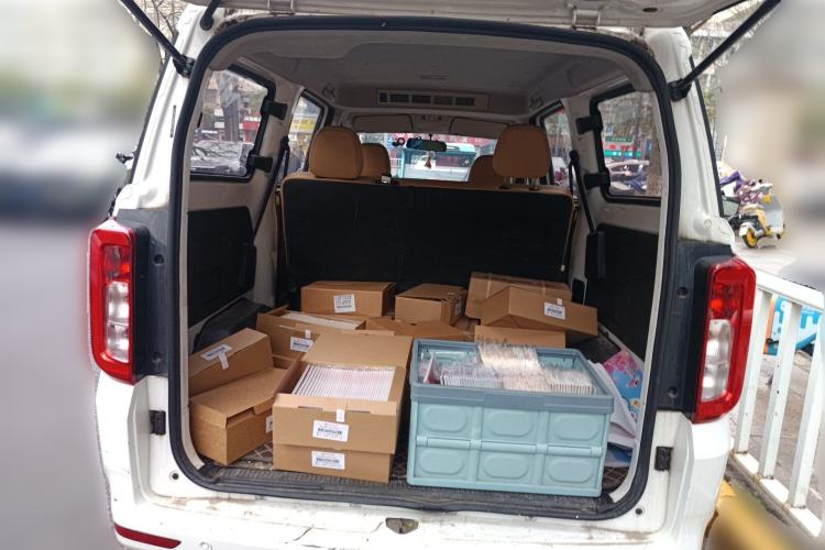 Used Dongfeng Fengon E380 2023 Standard Edition – Comfort Model 5 Seats Trunk