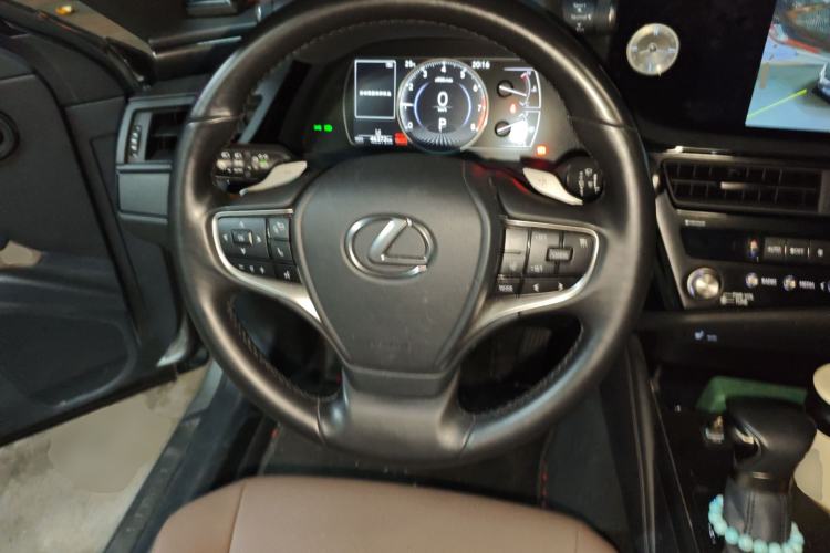 Used Lexus ES 2022 200 Excellence Edition
