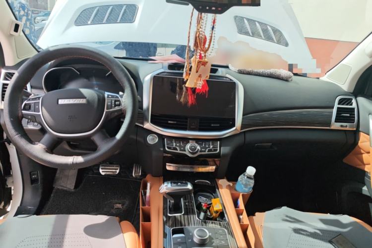 Used Haval H9 2022 2.0T Gasoline 4x4 Premium 5-Seater Center Console