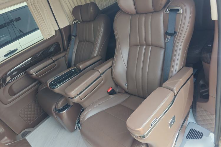 Used Mercedes-Benz Vito 2021 2.0T Business Version 7 Seats Left Rear Seat