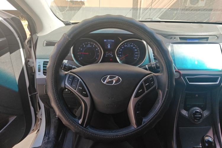Used Hyundai Elantra (5th Generation / Langdong) 2013 1.6L Automatic Luxury Model Steering Wheel