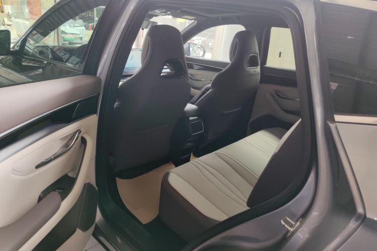 Used BYD Song PLUS New Energy 2025 DM-i Smart Drive 112KM Prestige Model Left Rear Seat