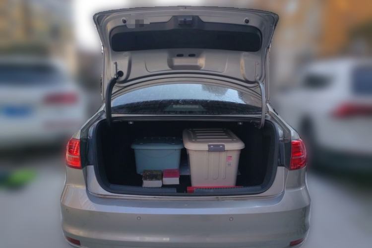 Used Volkswagen Sagitar 2015 1.6L Automatic Comfort Model
