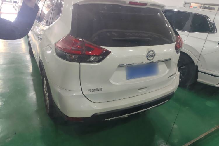 Used Nissan X-Trail 2023 Classic 2.0L Two-Wheel Drive Smart Connect Premium Edition