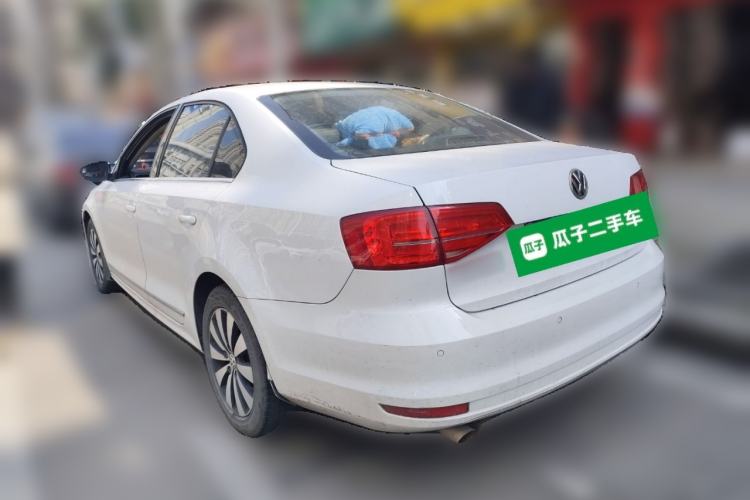 Used Volkswagen Sagitar 2015 230TSI Automatic Luxury Model
