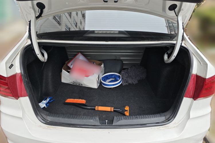 Used Volkswagen Santana 2016 1.6L Manual Fashion Edition