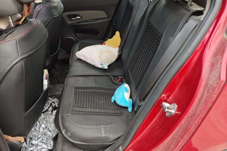 Used Chevrolet Cruze 2013 1.6L SE MT Left Rear Seat