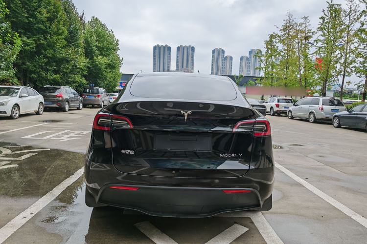 Used Tesla Model Y 2022 Rear-Wheel-Drive Version