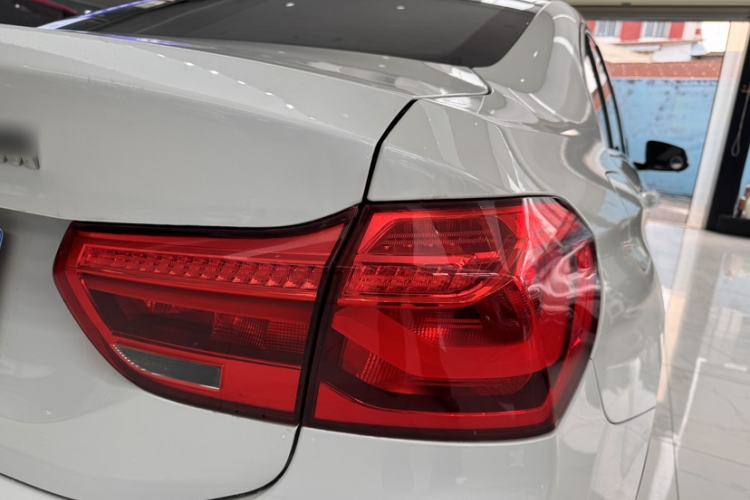 Used BMW 1 Series 2018 118i Sport Edition Exterior 7