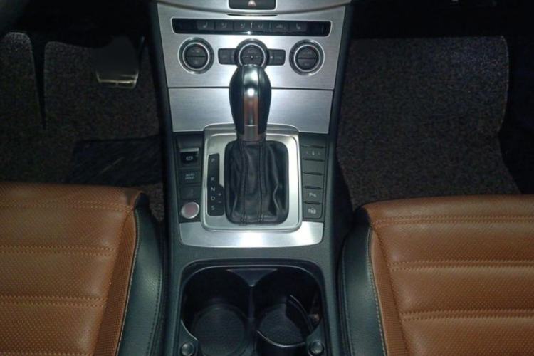 Used Volkswagen FAW-Volkswagen CC 2015 2.0 TSI Ultimate Model